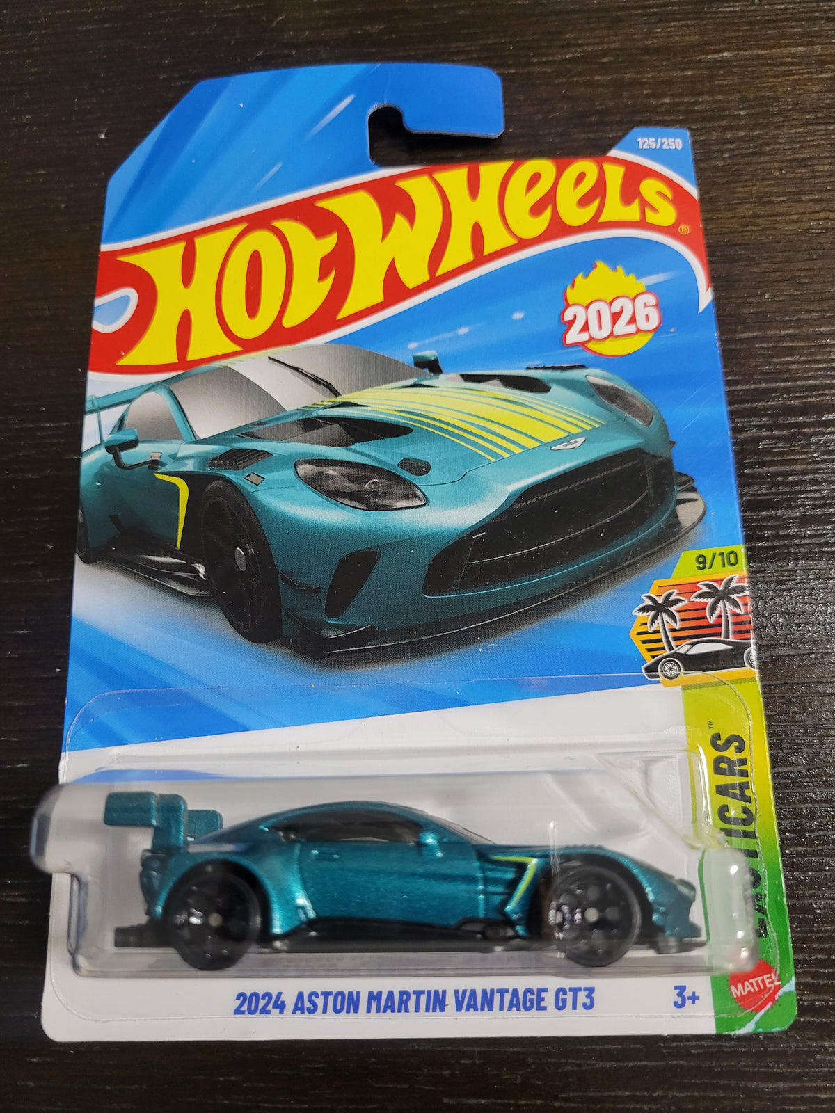 Hot Wheels 2024 Aston Martin Vantage GT3